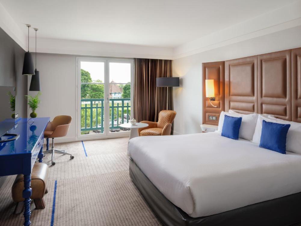 Renaissance Paris Hippodrome De St. Cloud Hotel Rueil-Malmaison Eksteriør bilde