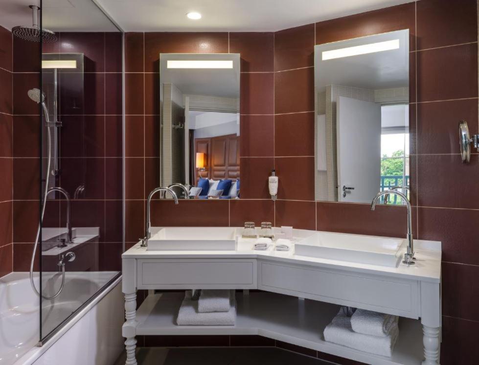 Renaissance Paris Hippodrome De St. Cloud Hotel Rueil-Malmaison Eksteriør bilde