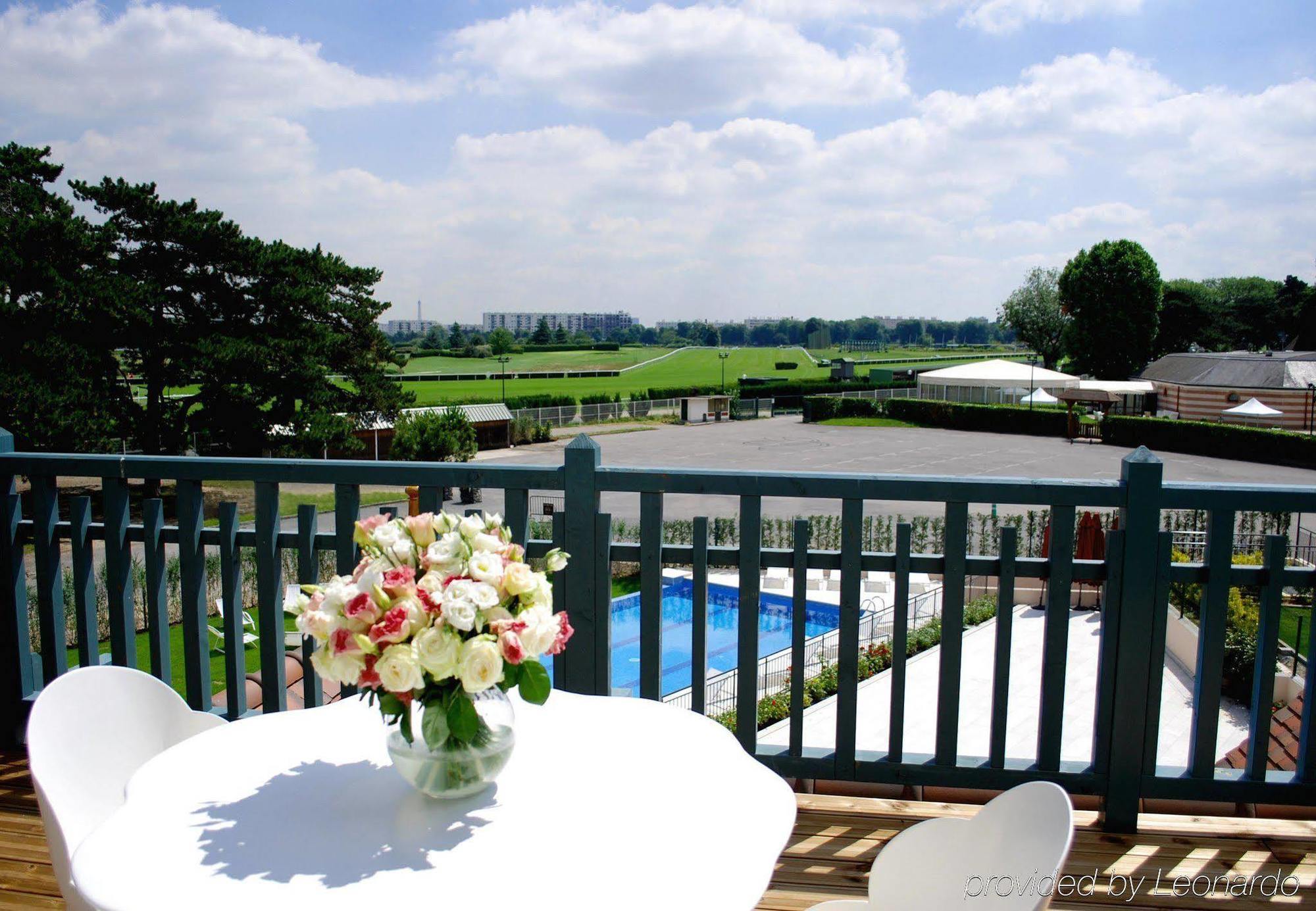 Renaissance Paris Hippodrome De St. Cloud Hotel Rueil-Malmaison Eksteriør bilde